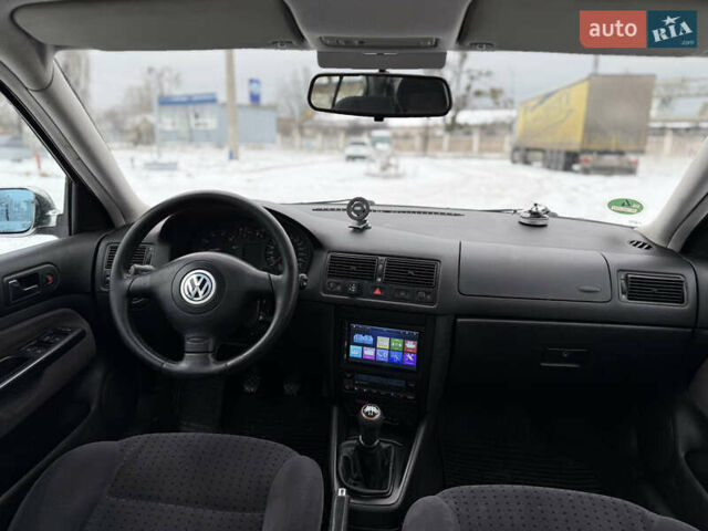 Серый Фольксваген Бора, объемом двигателя 1.6 л и пробегом 229 тыс. км за 3300 $, фото 13 на Automoto.ua