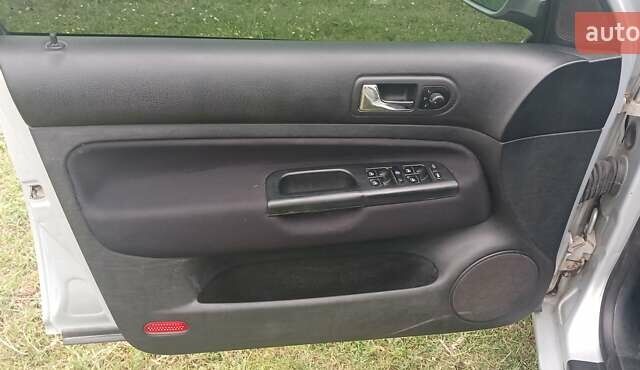 Сірий Фольксваген Бора, об'ємом двигуна 1.6 л та пробігом 380 тис. км за 3400 $, фото 8 на Automoto.ua