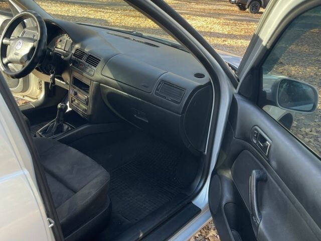 Фольксваген Бора 1999 в Черкассах на Automoto.ua Серый Фольксваген Бора, объемом двигателя 2 л и пробегом 275 тыс. км за 3700 $, фото 7 на Automoto.ua