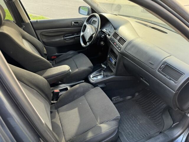 Серый Фольксваген Бора, объемом двигателя 2 л и пробегом 330 тыс. км за 2800 $, фото 14 на Automoto.ua