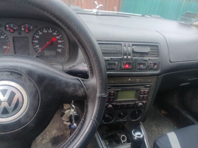 Серый Фольксваген Бора, объемом двигателя 1.9 л и пробегом 422 тыс. км за 2135 $, фото 5 на Automoto.ua