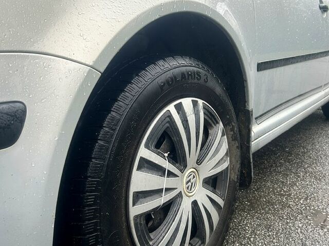 Серый Фольксваген Бора, объемом двигателя 1.6 л и пробегом 296 тыс. км за 3600 $, фото 2 на Automoto.ua