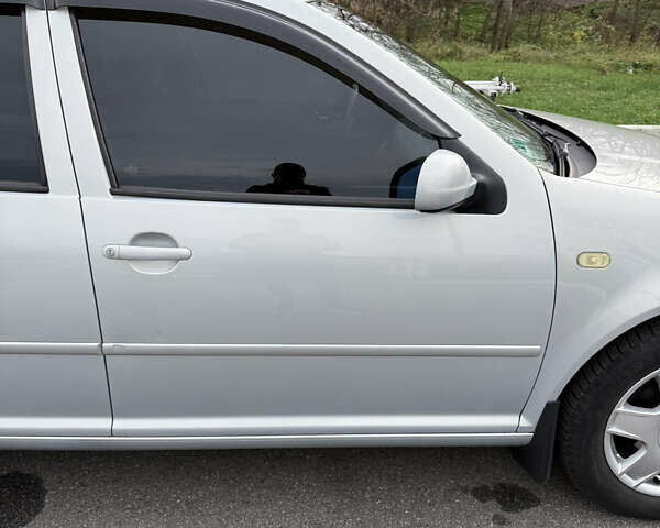 Серый Фольксваген Бора, объемом двигателя 1.6 л и пробегом 178 тыс. км за 5300 $, фото 16 на Automoto.ua