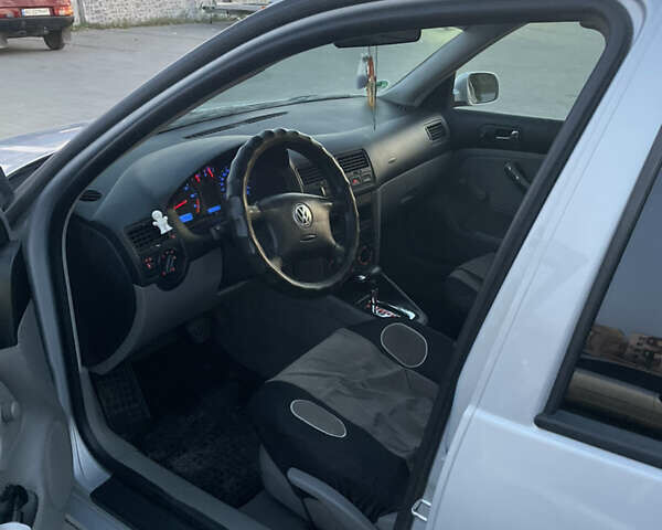 Сірий Фольксваген Бора, об'ємом двигуна 1.6 л та пробігом 267 тис. км за 4300 $, фото 7 на Automoto.ua