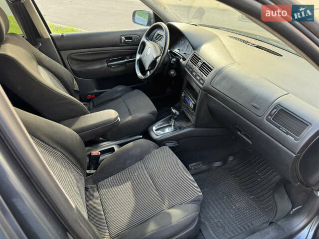 Серый Фольксваген Бора, объемом двигателя 2 л и пробегом 320 тыс. км за 2800 $, фото 14 на Automoto.ua