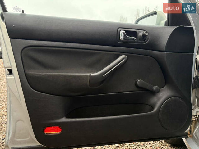 Серый Фольксваген Бора, объемом двигателя 1.6 л и пробегом 185 тыс. км за 4900 $, фото 10 на Automoto.ua