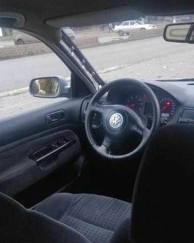 Сірий Фольксваген Бора, об'ємом двигуна 1.6 л та пробігом 310 тис. км за 3700 $, фото 7 на Automoto.ua