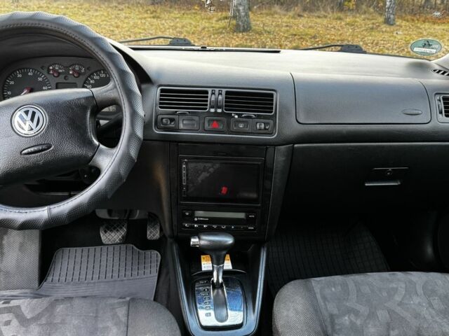 Серый Фольксваген Бора, объемом двигателя 1.6 л и пробегом 184 тыс. км за 4900 $, фото 5 на Automoto.ua