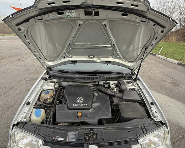 Серый Фольксваген Бора, объемом двигателя 1.6 л и пробегом 178 тыс. км за 5300 $, фото 30 на Automoto.ua