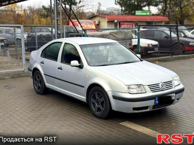 Сірий Фольксваген Бора, об'ємом двигуна 1.6 л та пробігом 364 тис. км за 4200 $, фото 1 на Automoto.ua