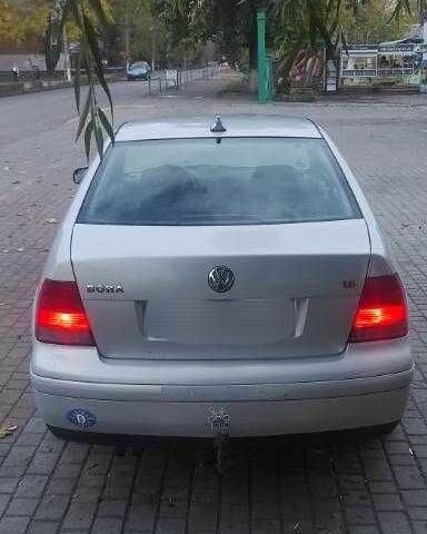 Сірий Фольксваген Бора, об'ємом двигуна 1.6 л та пробігом 310 тис. км за 3700 $, фото 2 на Automoto.ua