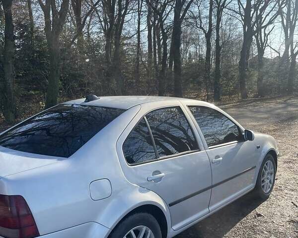 Сірий Фольксваген Бора, об'ємом двигуна 1.6 л та пробігом 360 тис. км за 3400 $, фото 6 на Automoto.ua