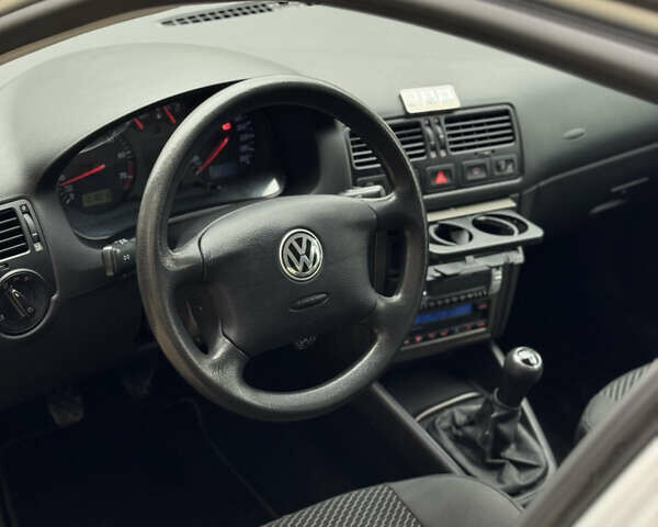 Сірий Фольксваген Бора, об'ємом двигуна 1.59 л та пробігом 208 тис. км за 4200 $, фото 20 на Automoto.ua