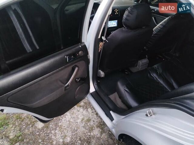 Сірий Фольксваген Бора, об'ємом двигуна 1.6 л та пробігом 360 тис. км за 4200 $, фото 2 на Automoto.ua