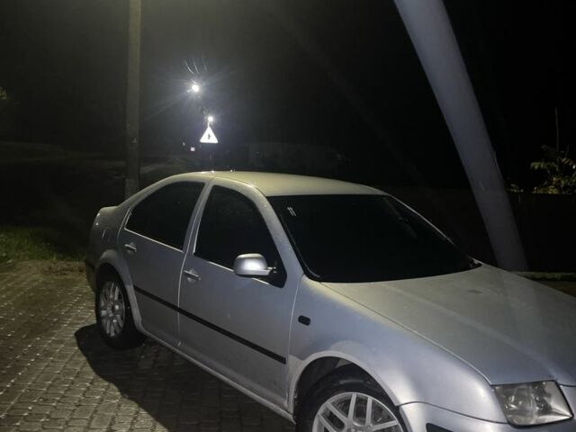 Сірий Фольксваген Бора, об'ємом двигуна 1.6 л та пробігом 3 тис. км за 3400 $, фото 14 на Automoto.ua