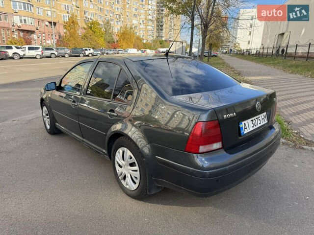 Серый Фольксваген Бора, объемом двигателя 2 л и пробегом 320 тыс. км за 2800 $, фото 6 на Automoto.ua