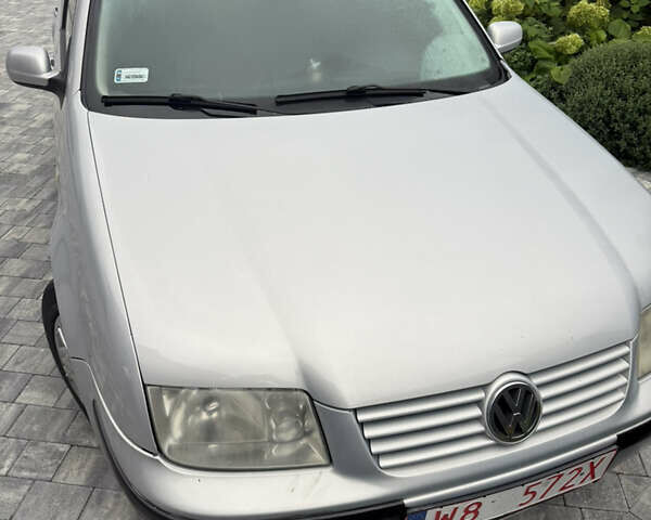 Серый Фольксваген Бора, объемом двигателя 2 л и пробегом 302 тыс. км за 2000 $, фото 1 на Automoto.ua