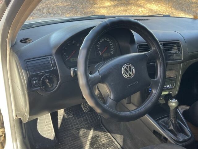 Фольксваген Бора 1999 в Черкассах на Automoto.ua Серый Фольксваген Бора, объемом двигателя 2 л и пробегом 275 тыс. км за 3700 $, фото 5 на Automoto.ua