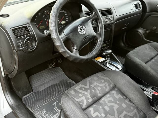 Серый Фольксваген Бора, объемом двигателя 1.6 л и пробегом 184 тыс. км за 4900 $, фото 4 на Automoto.ua