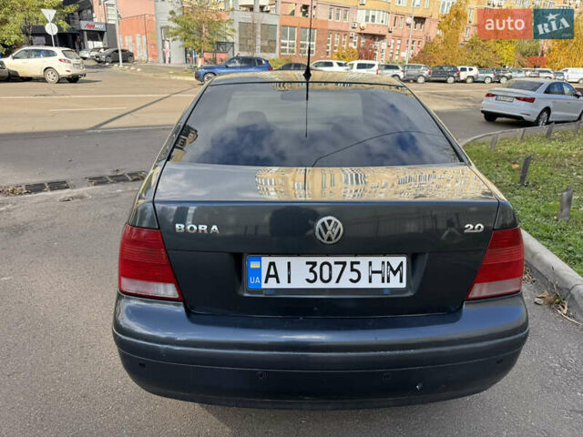Серый Фольксваген Бора, объемом двигателя 2 л и пробегом 320 тыс. км за 2800 $, фото 5 на Automoto.ua