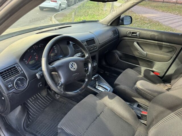 Серый Фольксваген Бора, объемом двигателя 2 л и пробегом 330 тыс. км за 2800 $, фото 9 на Automoto.ua