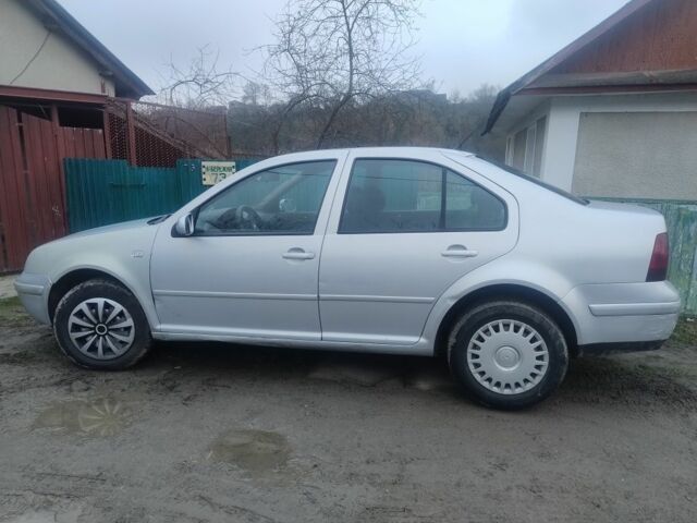 Серый Фольксваген Бора, объемом двигателя 1.9 л и пробегом 422 тыс. км за 2135 $, фото 4 на Automoto.ua