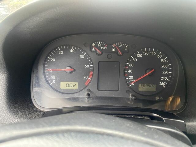 Серый Фольксваген Бора, объемом двигателя 1.6 л и пробегом 369 тыс. км за 3300 $, фото 1 на Automoto.ua