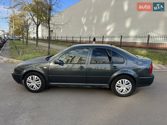 Серый Фольксваген Бора, объемом двигателя 2 л и пробегом 320 тыс. км за 2800 $, фото 7 на Automoto.ua