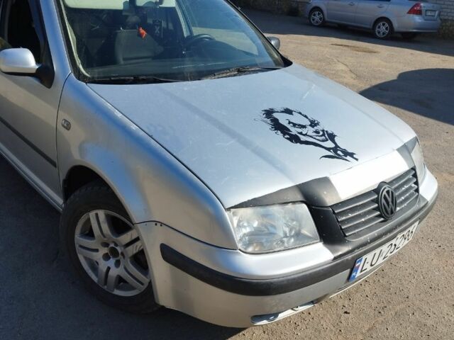 Серый Фольксваген Бора, объемом двигателя 1.6 л и пробегом 255 тыс. км за 1400 $, фото 3 на Automoto.ua