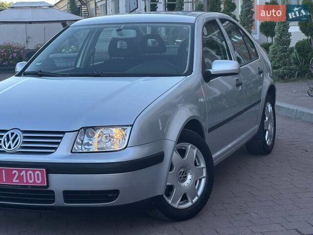 Серый Фольксваген Бора, объемом двигателя 1.6 л и пробегом 140 тыс. км за 4599 $, фото 9 на Automoto.ua