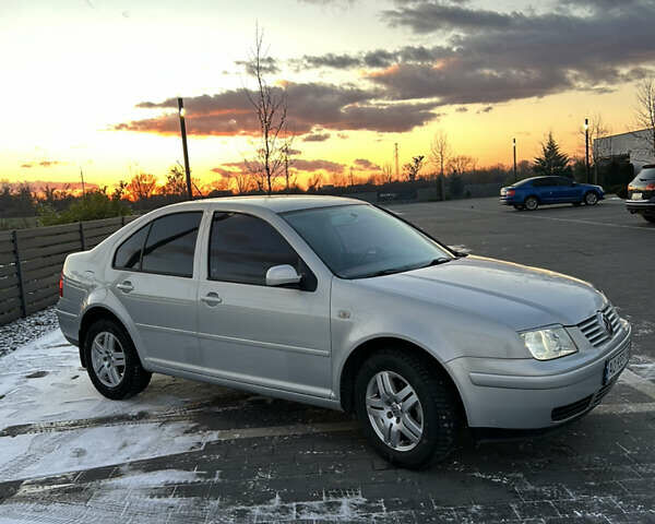 Сірий Фольксваген Бора, об'ємом двигуна 1.6 л та пробігом 356 тис. км за 3800 $, фото 9 на Automoto.ua