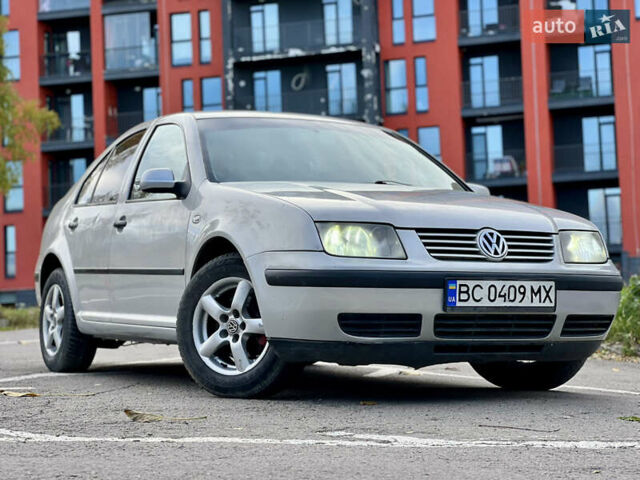 Фольксваген Бора 2000 у Львові на Automoto.ua Сірий Фольксваген Бора, об'ємом двигуна 1.4 л та пробігом 287 тис. км за 3499 $, фото 1 на Automoto.ua