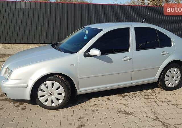Фольксваген Бора 2000 у Бучаче на Automoto.ua Сірий Фольксваген Бора, об'ємом двигуна 1.6 л та пробігом 290 тис. км за 4300 $, фото 16 на Automoto.ua