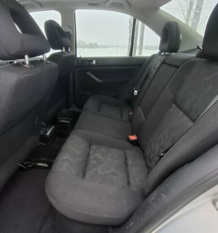 Сірий Фольксваген Бора, об'ємом двигуна 1.6 л та пробігом 192 тис. км за 5500 $, фото 15 на Automoto.ua