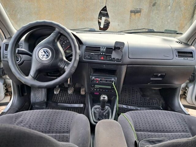 Серый Фольксваген Бора, объемом двигателя 1.9 л и пробегом 333 тыс. км за 2100 $, фото 8 на Automoto.ua