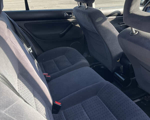 Серый Фольксваген Бора, объемом двигателя 1.39 л и пробегом 170 тыс. км за 4800 $, фото 16 на Automoto.ua