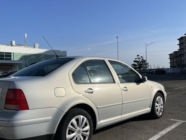 Серый Фольксваген Бора, объемом двигателя 1.4 л и пробегом 170 тыс. км за 4800 $, фото 2 на Automoto.ua