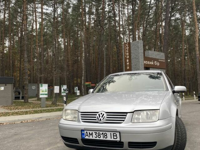 Серый Фольксваген Бора, объемом двигателя 1.9 л и пробегом 300 тыс. км за 4300 $, фото 1 на Automoto.ua