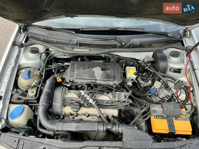 Фольксваген Бора 2000 у Львові на Automoto.ua Сірий Фольксваген Бора, об'ємом двигуна 1.4 л та пробігом 287 тис. км за 3499 $, фото 46 на Automoto.ua