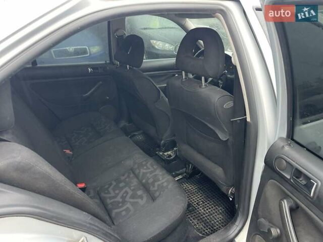 Сірий Фольксваген Бора, об'ємом двигуна 1.39 л та пробігом 250 тис. км за 3500 $, фото 5 на Automoto.ua