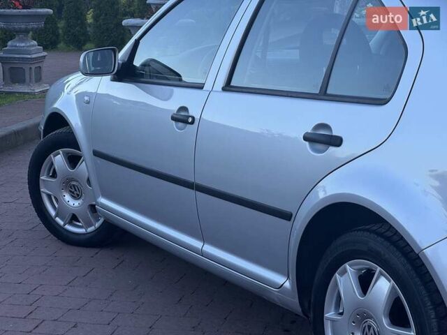 Серый Фольксваген Бора, объемом двигателя 1.6 л и пробегом 140 тыс. км за 4599 $, фото 54 на Automoto.ua