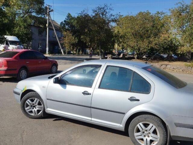 Серый Фольксваген Бора, объемом двигателя 1.6 л и пробегом 255 тыс. км за 1400 $, фото 4 на Automoto.ua