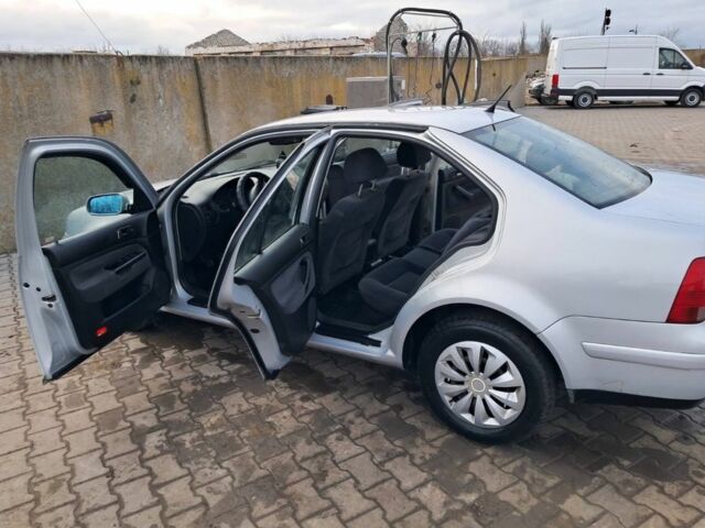 Серый Фольксваген Бора, объемом двигателя 1.9 л и пробегом 333 тыс. км за 2100 $, фото 6 на Automoto.ua