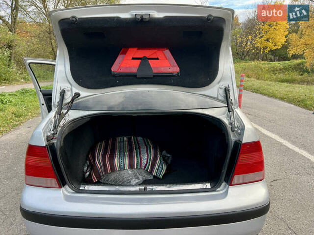 Фольксваген Бора 2000 в Львове на Automoto.ua Серый Фольксваген Бора, объемом двигателя 1.4 л и пробегом 288 тыс. км за 2999 $, фото 41 на Automoto.ua