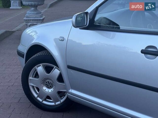 Серый Фольксваген Бора, объемом двигателя 1.6 л и пробегом 140 тыс. км за 4599 $, фото 56 на Automoto.ua