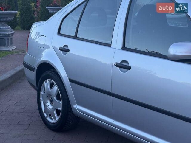 Серый Фольксваген Бора, объемом двигателя 1.6 л и пробегом 140 тыс. км за 4599 $, фото 25 на Automoto.ua