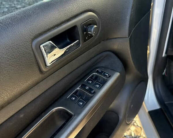 Сірий Фольксваген Бора, об'ємом двигуна 1.39 л та пробігом 230 тис. км за 4000 $, фото 15 на Automoto.ua