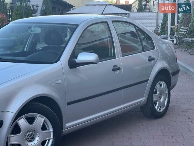 Серый Фольксваген Бора, объемом двигателя 1.6 л и пробегом 140 тыс. км за 4599 $, фото 11 на Automoto.ua