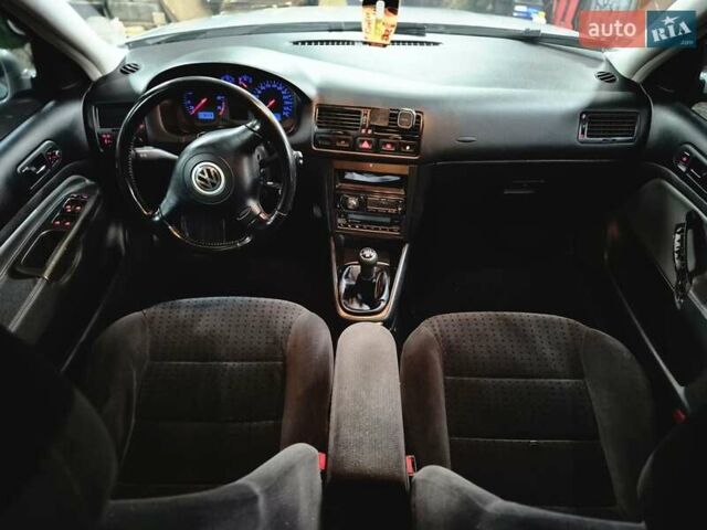 Серый Фольксваген Бора, объемом двигателя 1.98 л и пробегом 217 тыс. км за 5200 $, фото 12 на Automoto.ua