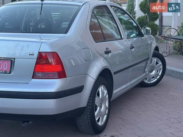 Серый Фольксваген Бора, объемом двигателя 1.6 л и пробегом 140 тыс. км за 4599 $, фото 40 на Automoto.ua